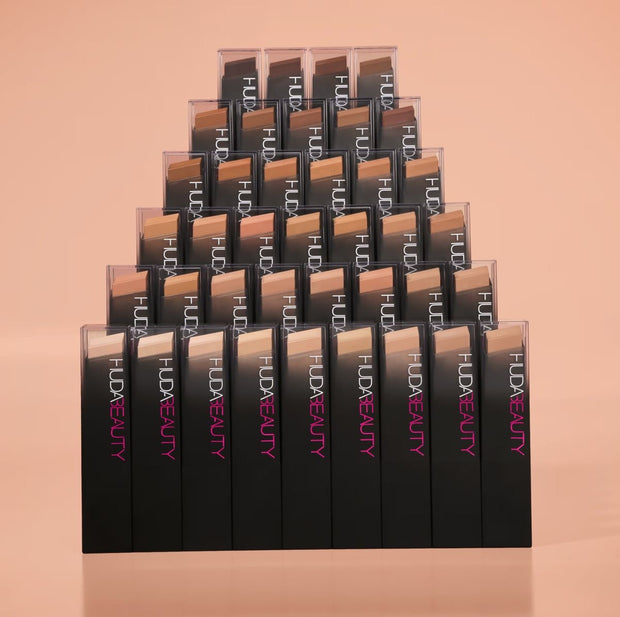 HUDA BEAUTY FAUXFILTER SKIN FINISH FOUNDATION STICK