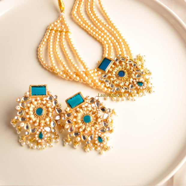 MEHARBANO EARRINGS & CHOKER