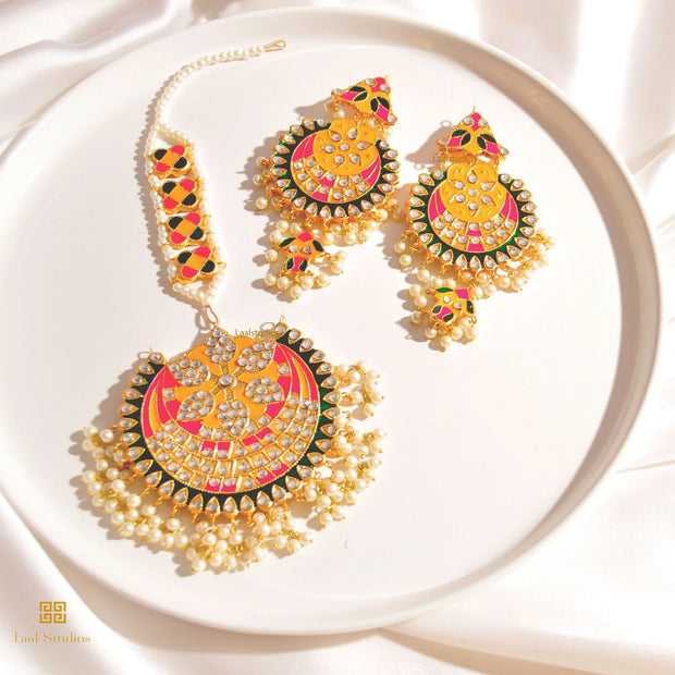 Minakshi Oversized Tikka Set