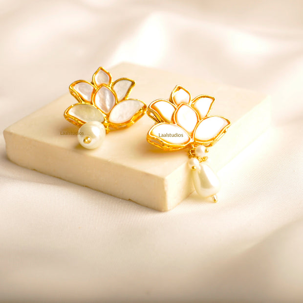 Kanwal Earrings